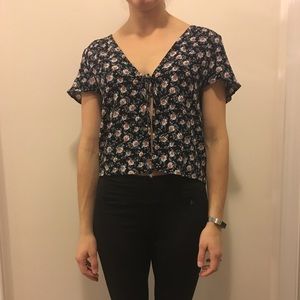 Cropped front-tie foral top